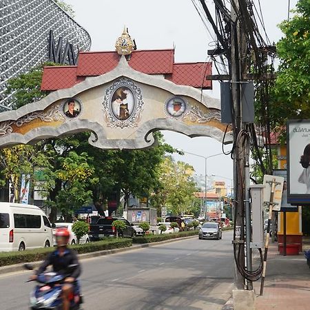 The Pub Guesthouse เชียงใหม่ ภายนอก รูปภาพ