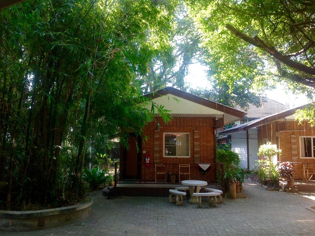 The Pub Guesthouse เชียงใหม่ ภายนอก รูปภาพ