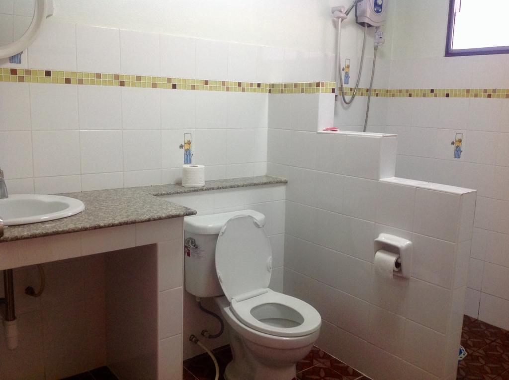 The Pub Guesthouse เชียงใหม่ ภายนอก รูปภาพ
